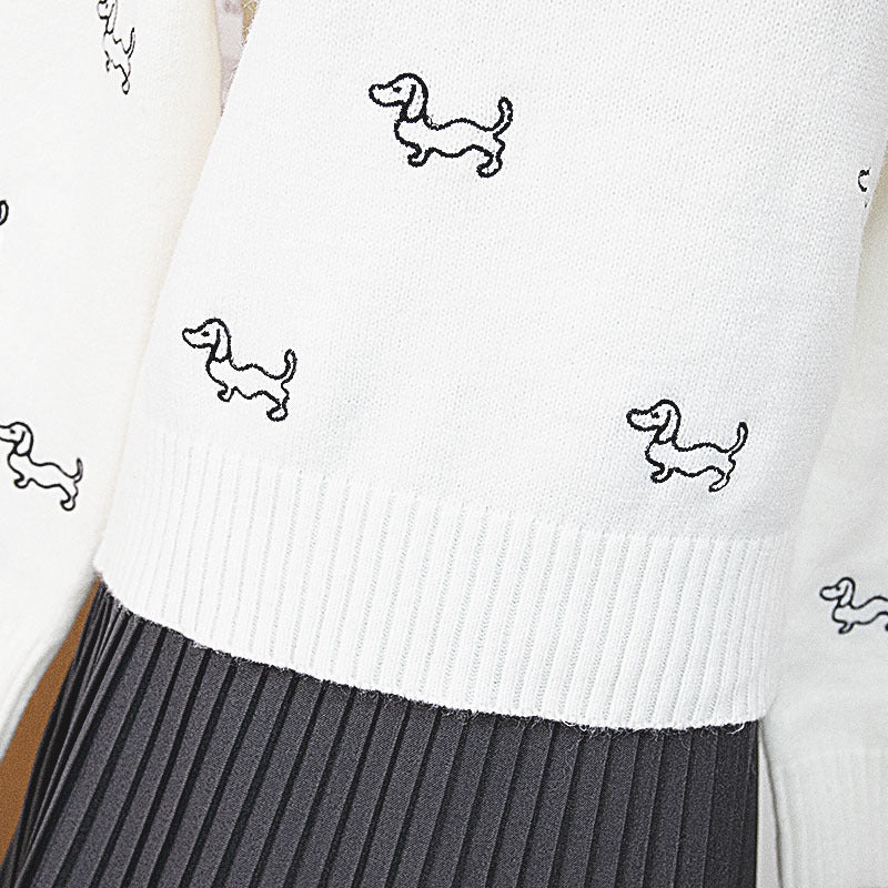 White embroidered dog pullover round neck sweater